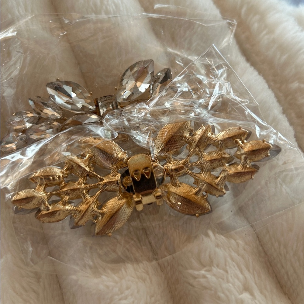 Crystal Shoe Clips - Picture 4 of 4